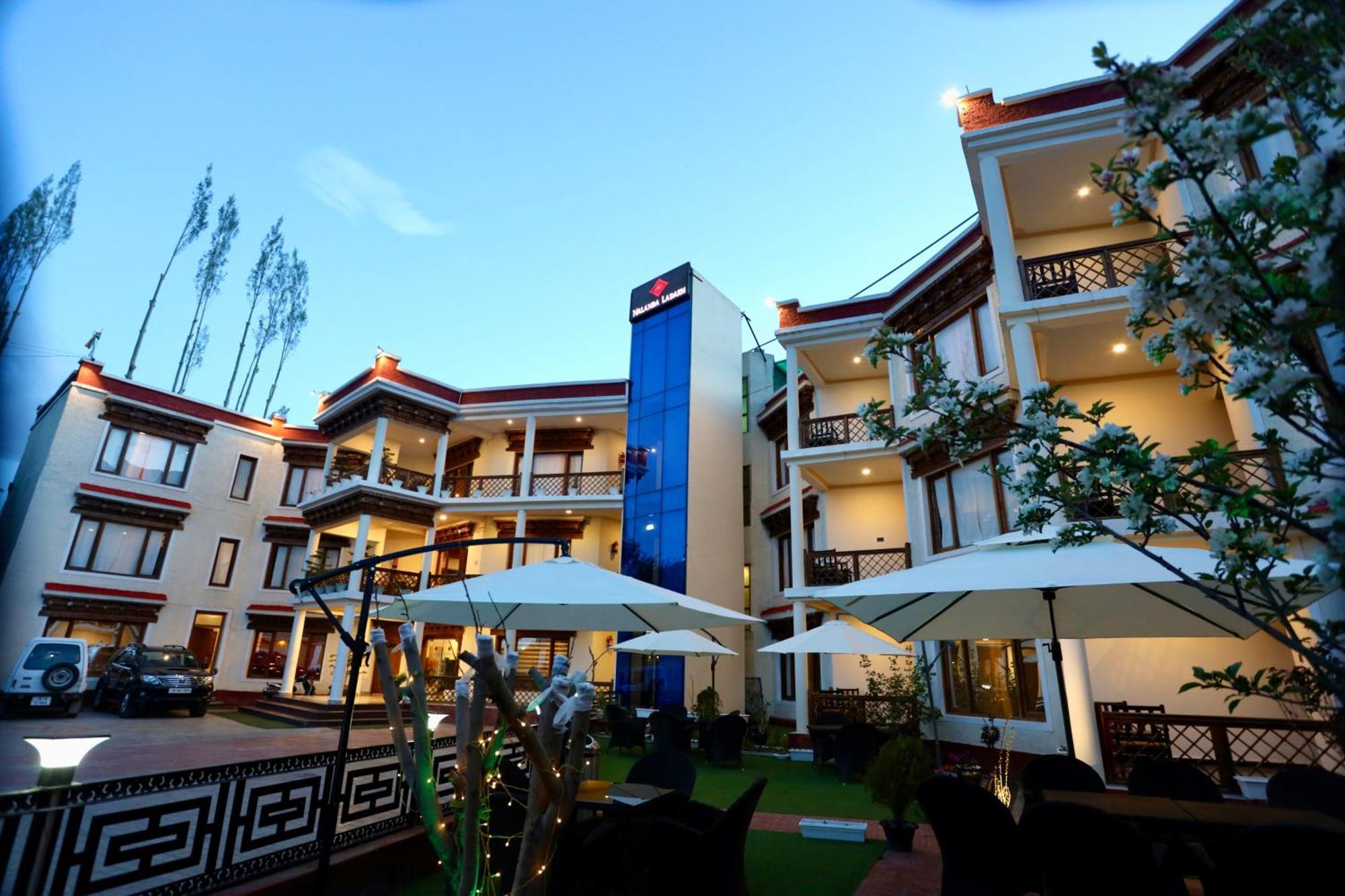 Hotel Nalanda Ladakh Leh Esterno foto